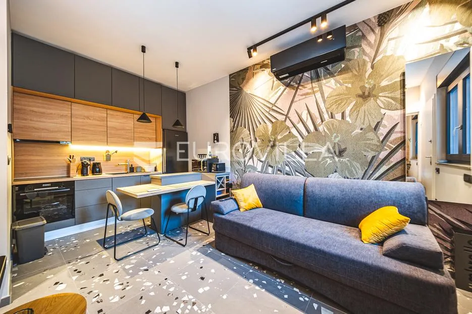 zagreb, klaićeva, predivan dvosoban stan u kući, 30 m² - slika 3