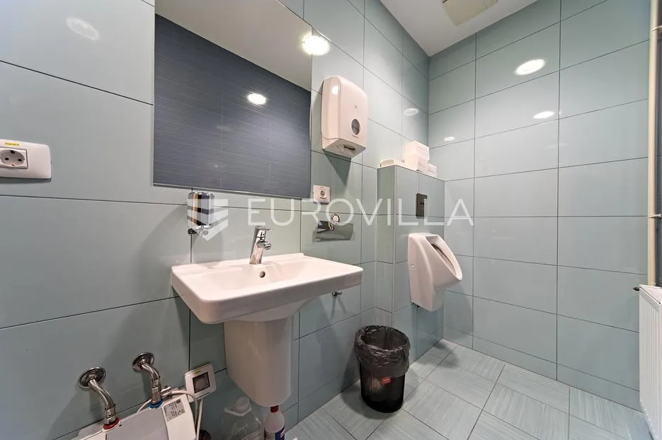 osijek, centar, uređen poslovni ured za najam, 374 m², novogradnja - slika 11