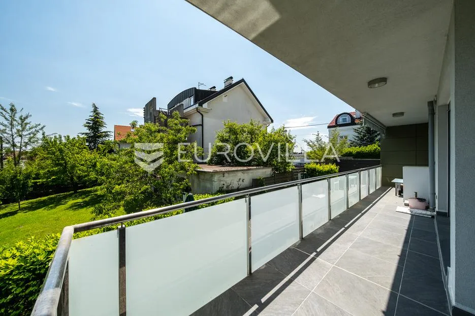 zagreb, zelengaj, trosoban stan, 94 m² s loggiom i 2 parking mjesta - slika 14