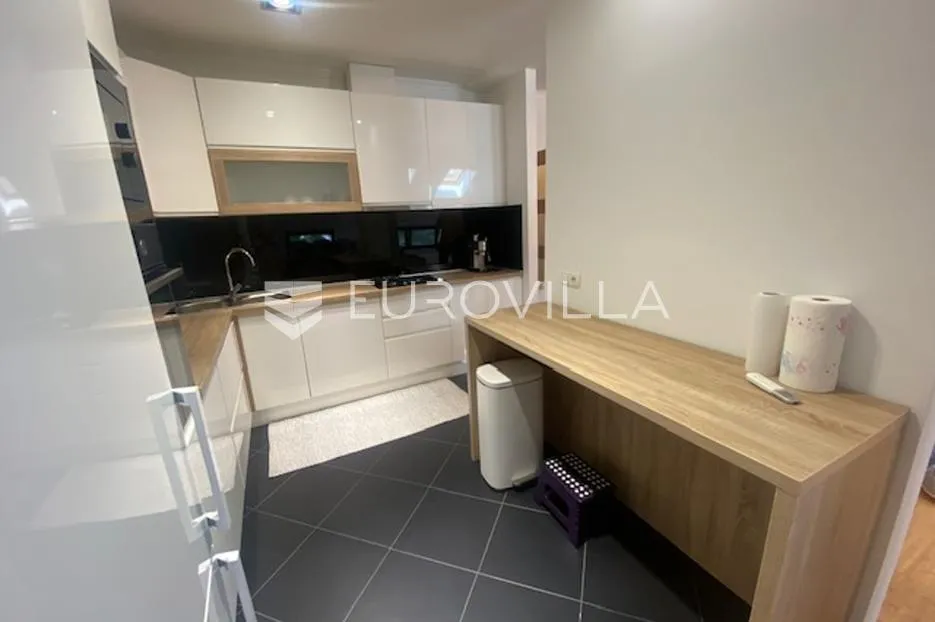 slavonski brod, centar, najam dvoetažnog stana 106,31 m² - slika 3