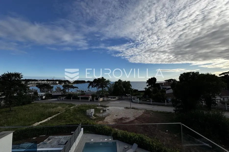 istra, poreč, luksuzna kuća 150m od mora - slika 33