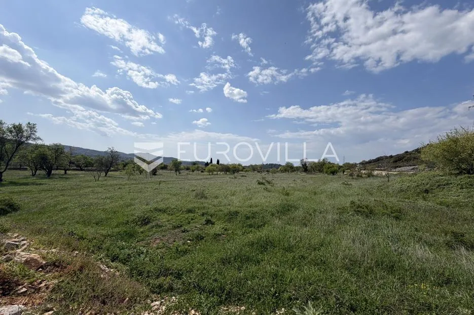 brač, nerežišća, kamena vila na prostranom imanju od 28.122 m² - slika 24