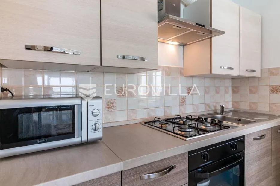 istra, peroj, apartmanska kuća s prekrasnom okućnicom i panoramskim pogledom na brijune - slika 21