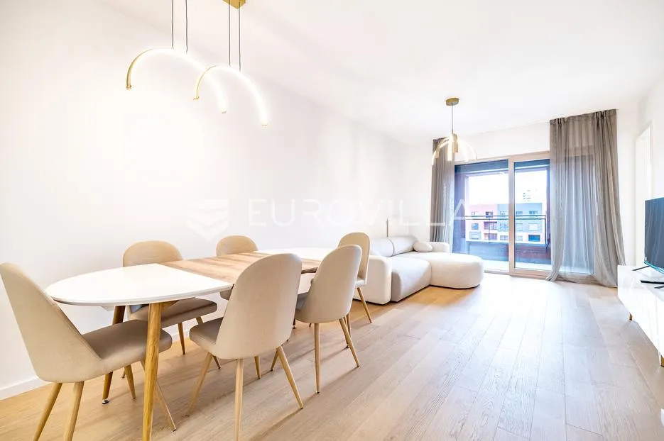 zagreb, ivana cankara prekrasan četverosoban stan 123 m² s dva garažna mjesta - slika 3