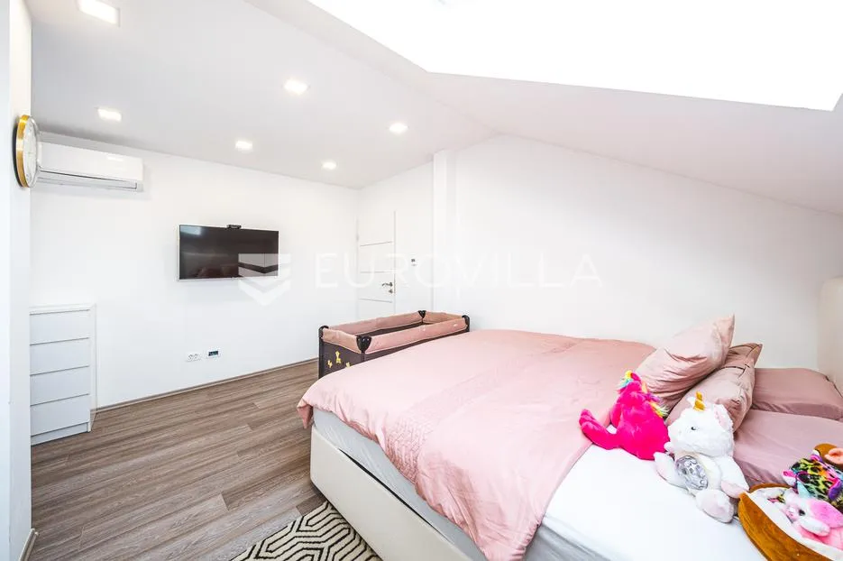 zagreb, podsused, predivna moderna kuća 278 m2 - slika 17