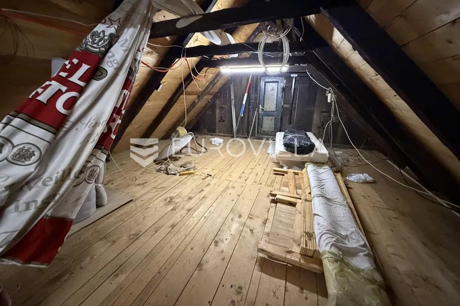 laduč, drvena kuća 183 m² na zemljištu 5.064 m² - slika 14