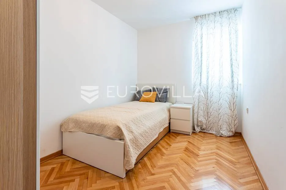 split, bol, moderan penthouse, 4 spavaće sobe - slika 18
