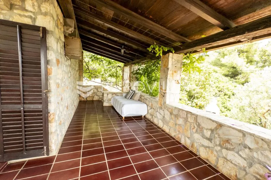 otok hvar - lijepa kamena kuća na mirnoj lokaciji - slika 18