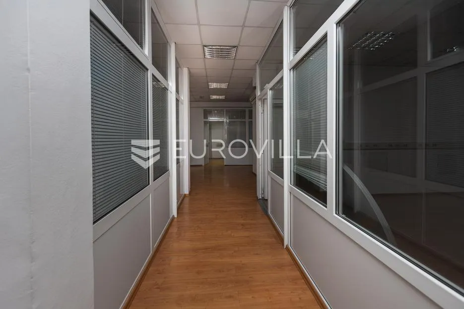 rijeka, centar, poslovni prostora 516 m², 1. kat, lift - slika 4