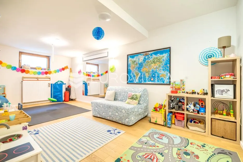 zagreb, mlinovi moderan troetažan stan 3 parkirna mjesta, 213 m² - slika 16