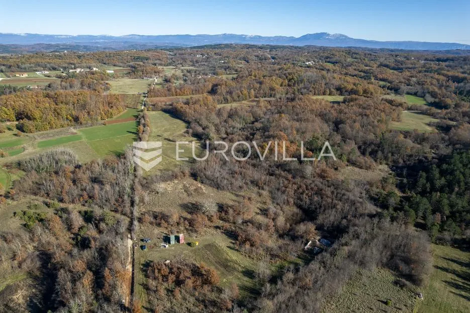 istra, pazin, građevinsko zemljište za izgradnju stambeno, gospodarskog objekta 399 m² - slika 4