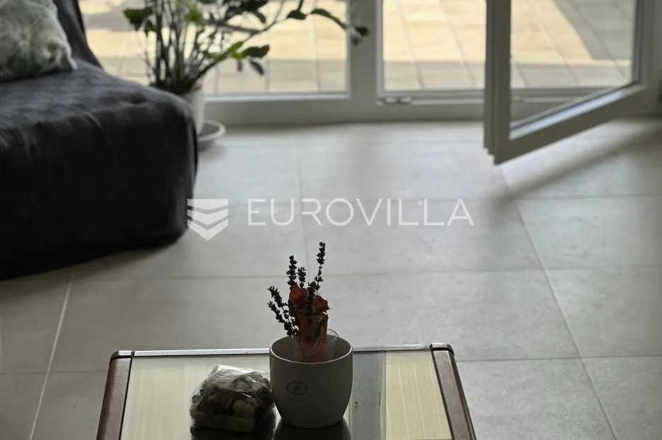 pula, gregovica - prodaja dva zasebna stana u novogradnji s vrtom - slika 32