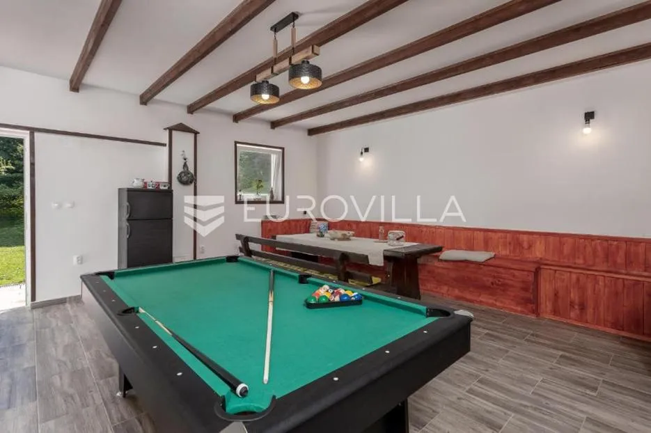 gorski kotar, brod na kupi, kompletno uređena kuća 250 m², jacuzzi, garaža - slika 22