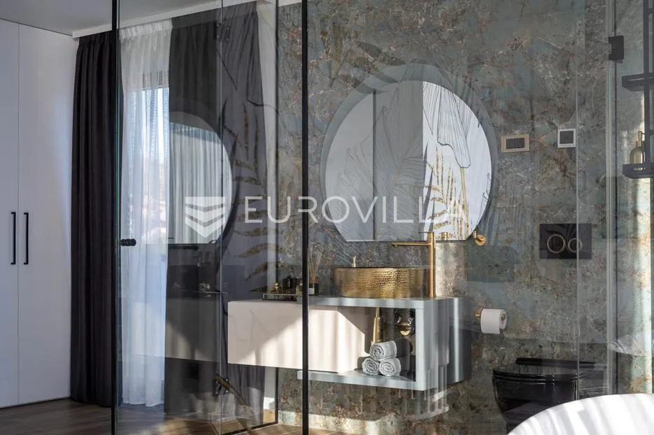 opatija, prekrasan penthause 228 m² s besprijekornim pogledom - slika 51