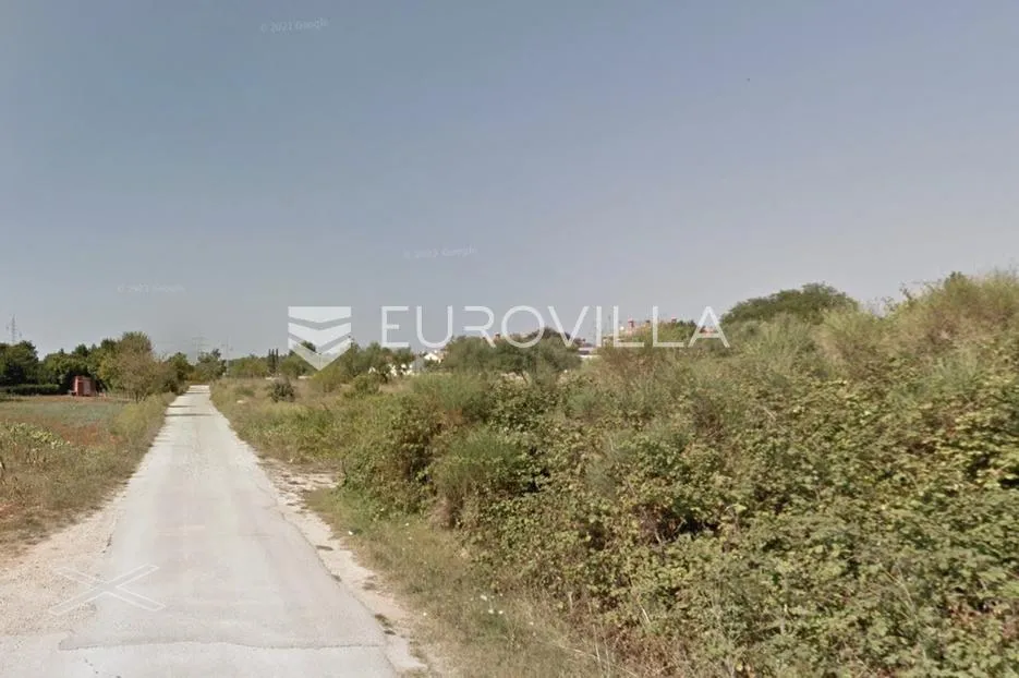 istra, pula, veliko građevinsko zemljište 5000 m2 - industrijska zona - slika 2