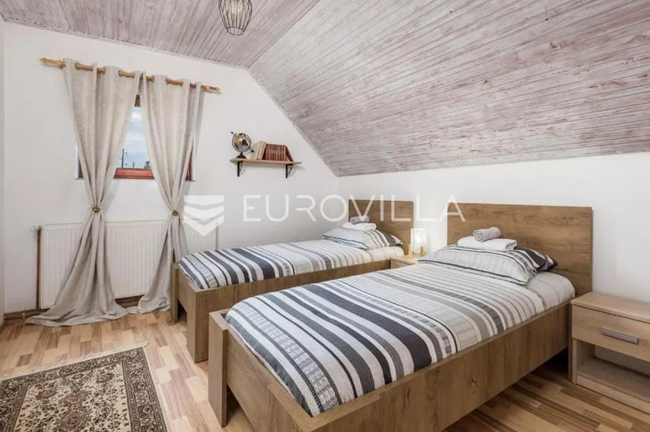 gorski kotar, stari laz, uređena goranska kuća s 7.021 m² - slika 7