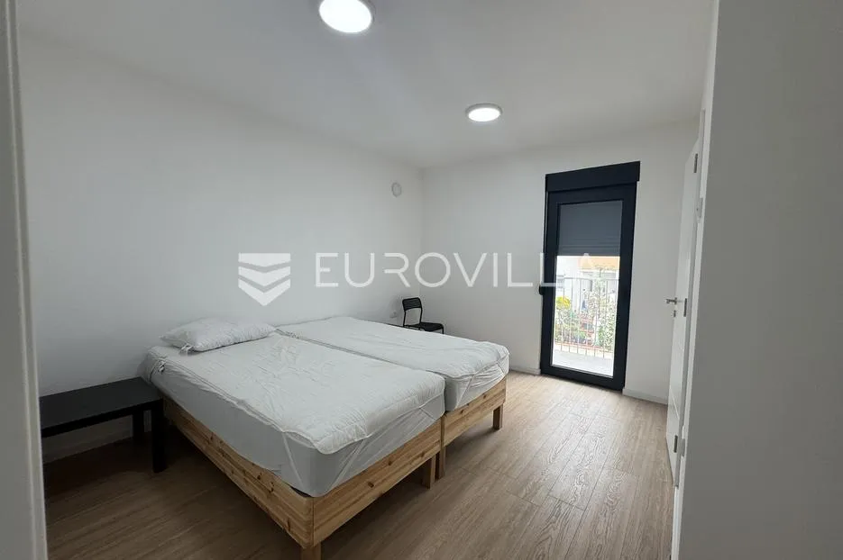 istra, poreč, dvojna kuća 168 m² s 4 spavaće sobe i 3 parkirna mjesta - slika 5