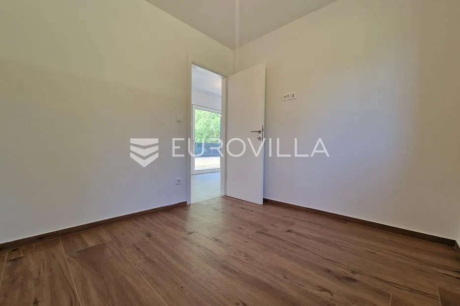 vir, apartman na 1. katu s dvije spavaće sobe, novogradnja - slika 16