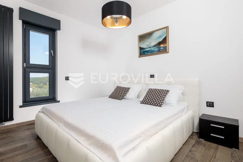 pula, dolinka, luksuzan trosoban stan 129 m², novogradnja, blizina mora i centra - slika 37