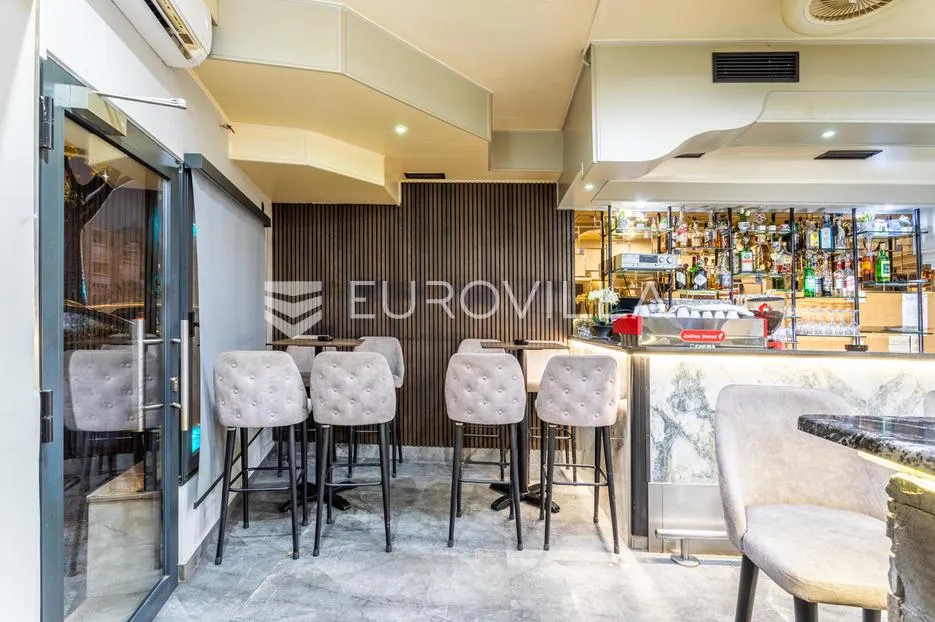 split, sućidar, uređen i uhodan caffe bar na frekventnoj lokaciji površine 47 m² - slika 6