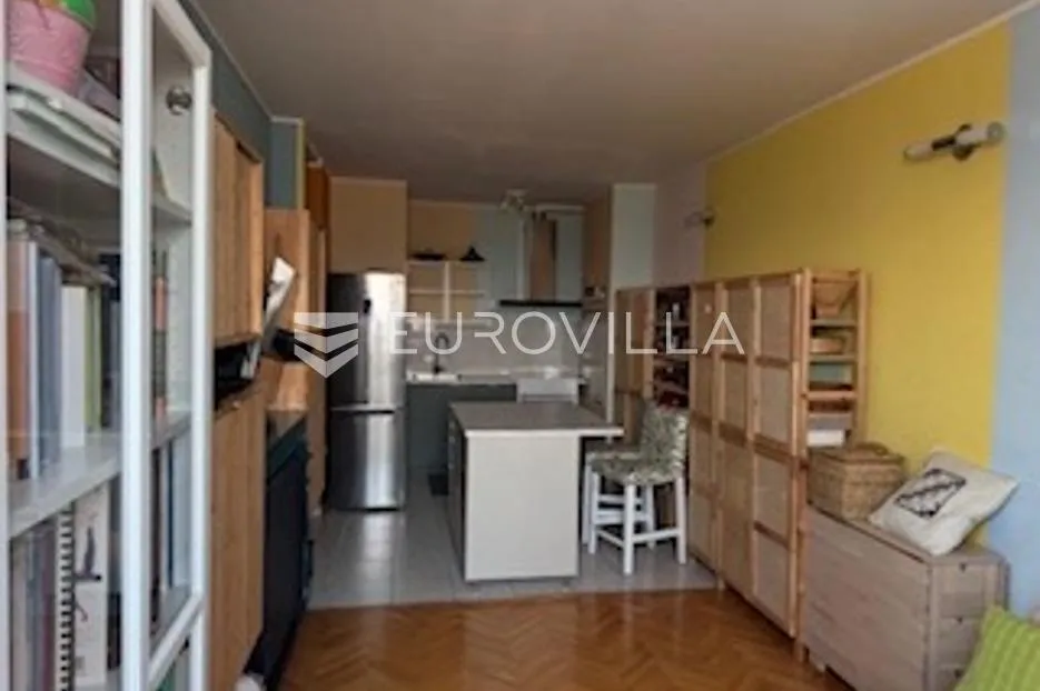 split, plokite, jednosoban stan 40 m², južna orijentacija, pogled na more - slika 3
