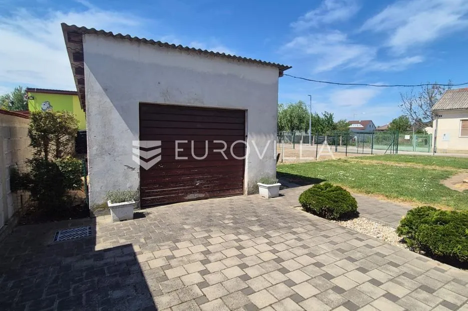 varaždin, brezje, obiteljska kuća na odličnoj lokaciji - slika 25