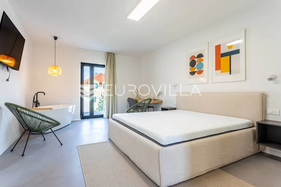 brač, moderna, luksuzna vila s bazenom - slika 11
