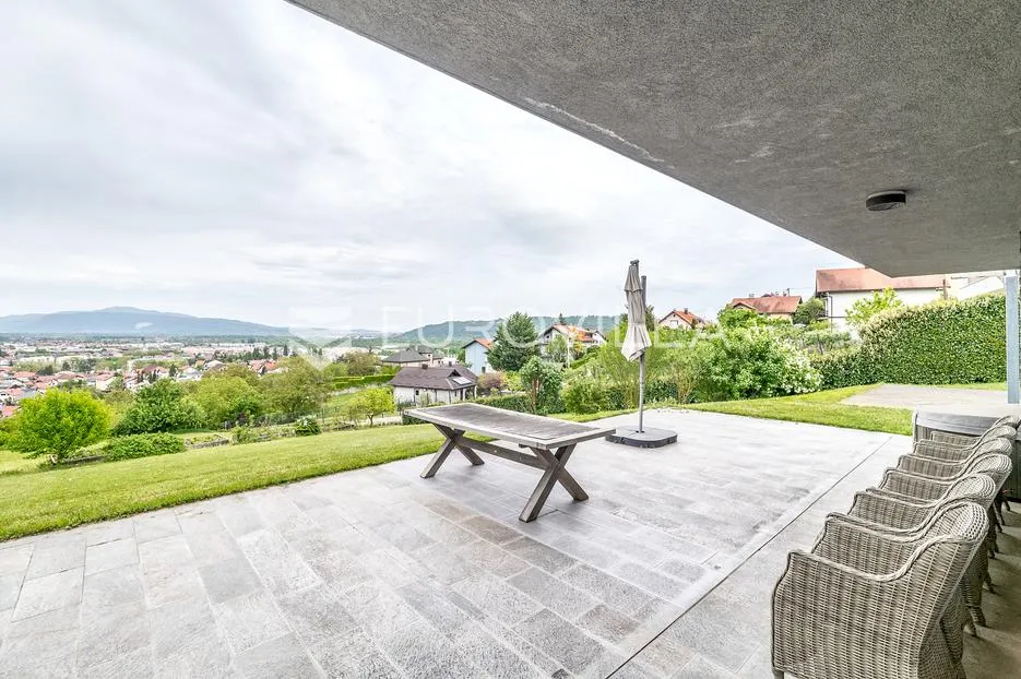 samobor, giznik luksuzna vila novije gradnje 450 m² na parceli od 3350 m² - slika 18