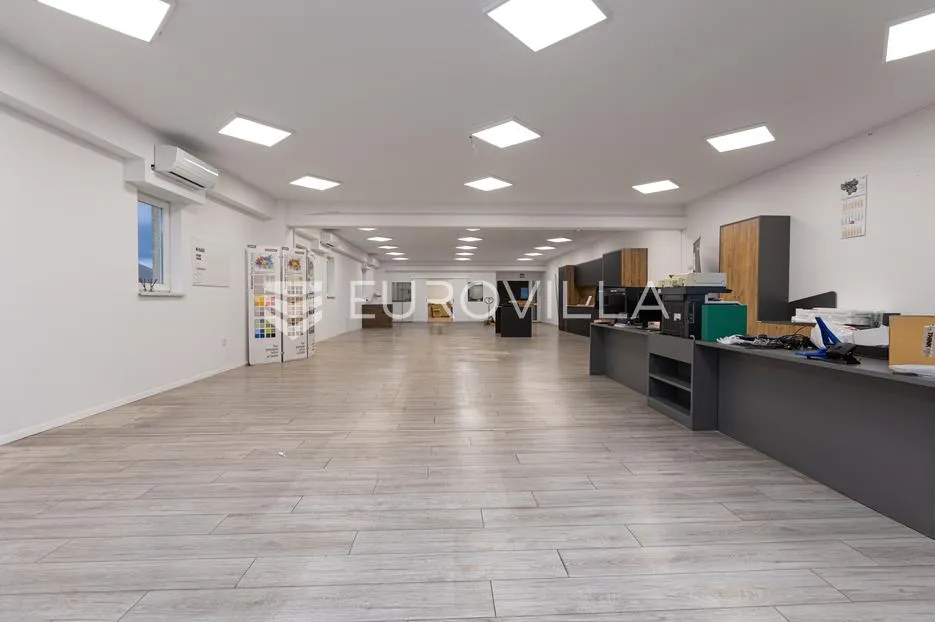 kukuljanovo, industrijski kompleks s dvije hale, zemljište 4,435 m² - slika 27