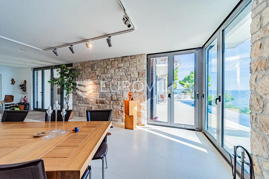 otok korčula, vela luka, villa prvi red uz more - slika 22