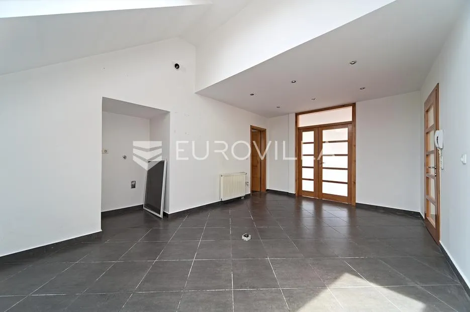 osijek, gornji grad, najam, dvoetažni stan uredi 243 m² zatvorenog prostora - slika 13