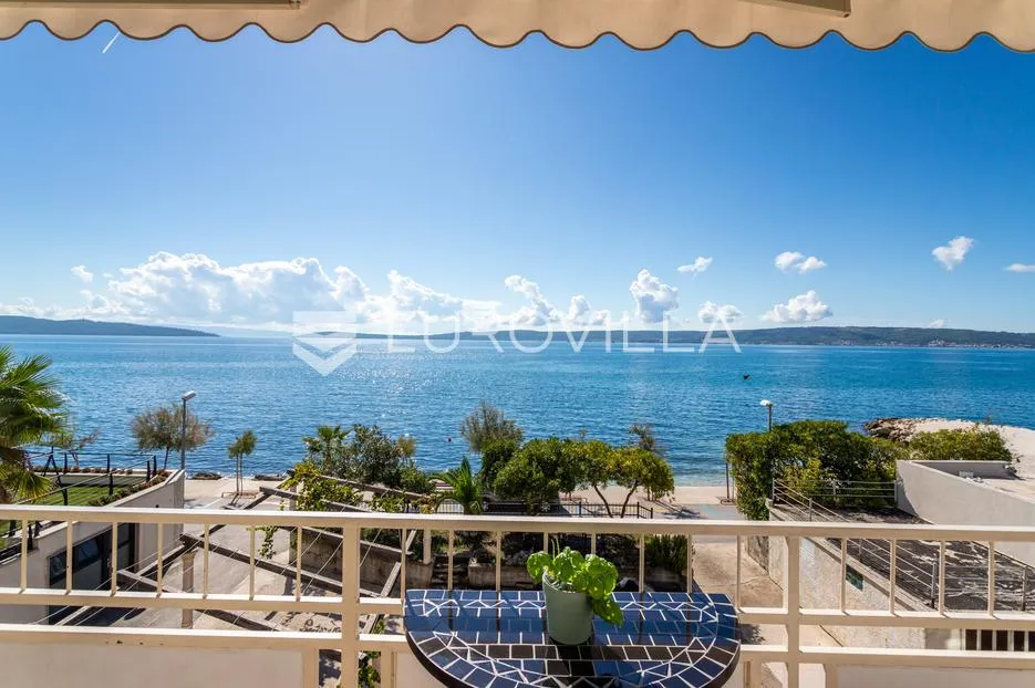 kaštel stari, dvosoban stan prvi red do mora od 15. rujna 2026. godine - slika 12