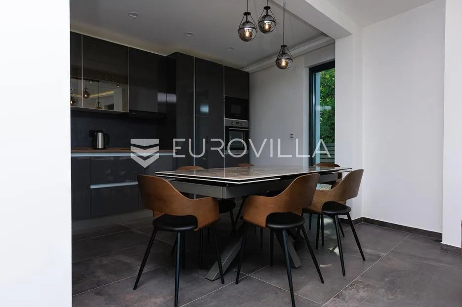 rijeka, kostrena, paveki villa s 2 stana, pomoćnim objektom i bazenom, 279 m² - slika 14