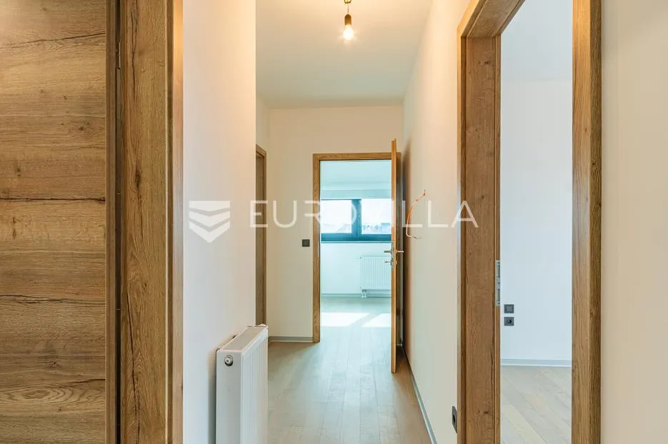 varaždin, centar, luksuzan četverosoban stan 100,54 m² - slika 5