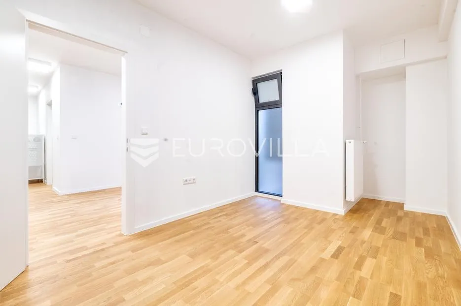 zagreb, maksimir novouređen četverosoban stan 87m2 - slika 4