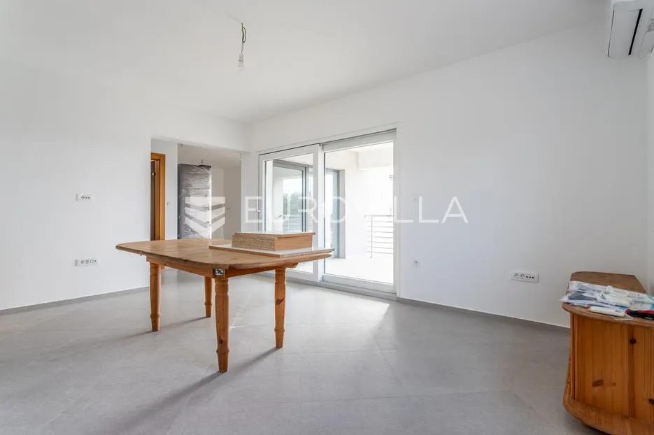 primošten, moderan stan, 83,05 m² - slika 8