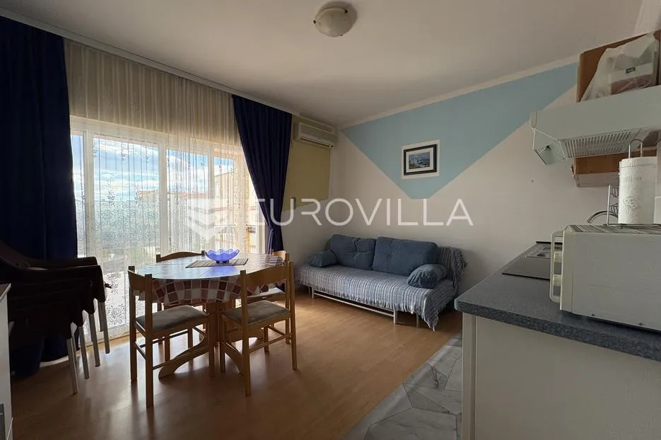 vodice, kuća s 5 apartmana, 278 m² - slika 21