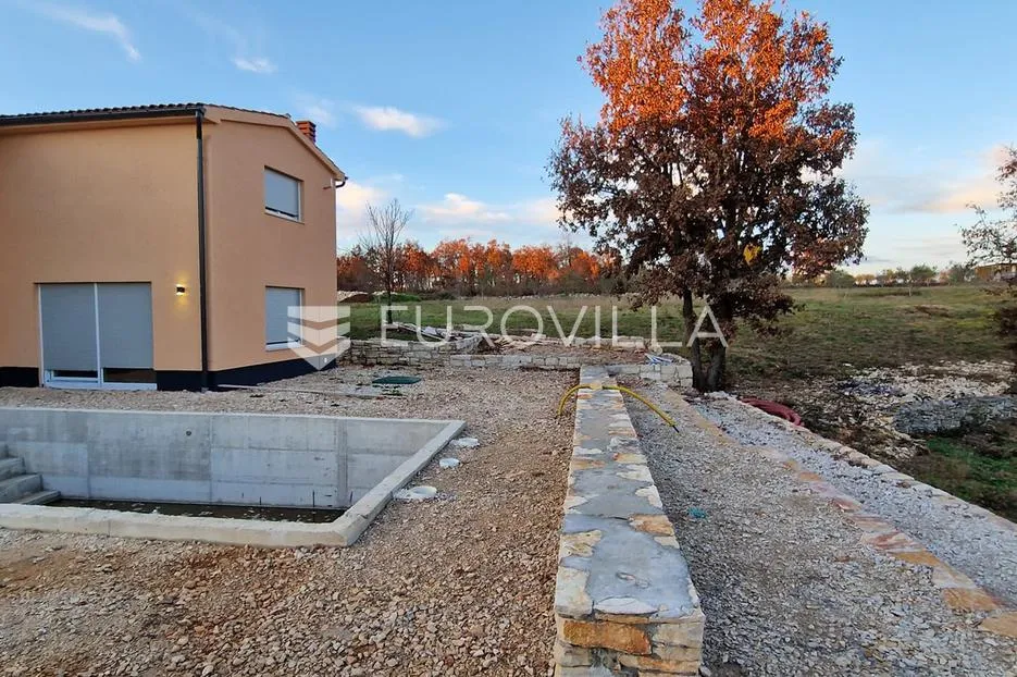 istra, štokovci, prostrana kuća s bazenom na osami - slika 9