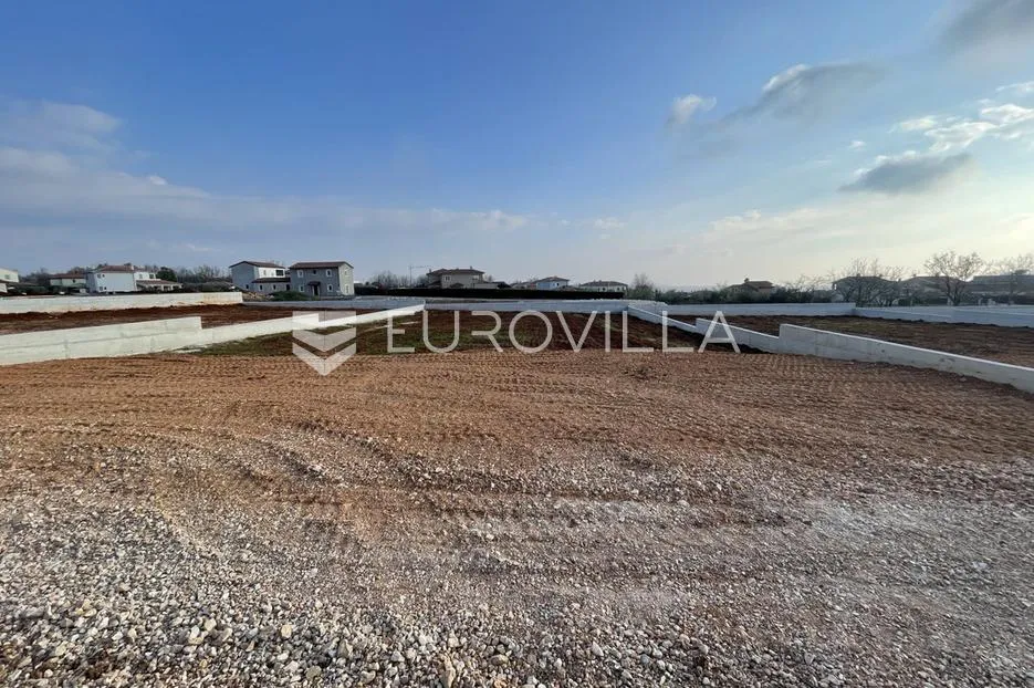 istra, kaštelir, građevinsko zemljište 819m2 s projektom i pravomoćnom građevinskom dozvolom - slika 17
