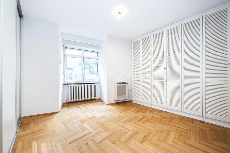 zagreb, pantovčak, peterosoban stan s neto korisnom površinom od 301 m² - slika 16