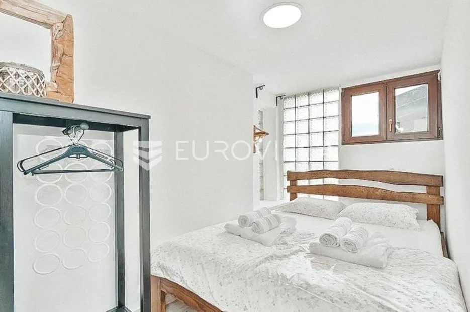 karlovac, zadobarje, kuća 100 m² s bazenom i jacuzzijem, 30 m do rijeke dobre - slika 8