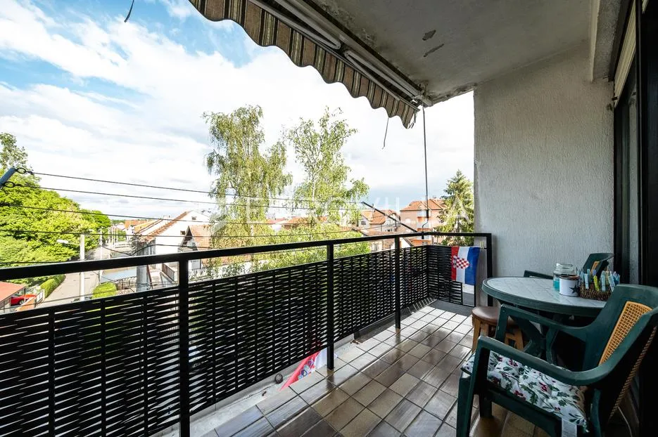 zagreb, vukomerec, komforan trosoban stan površine 64 m² - slika 12