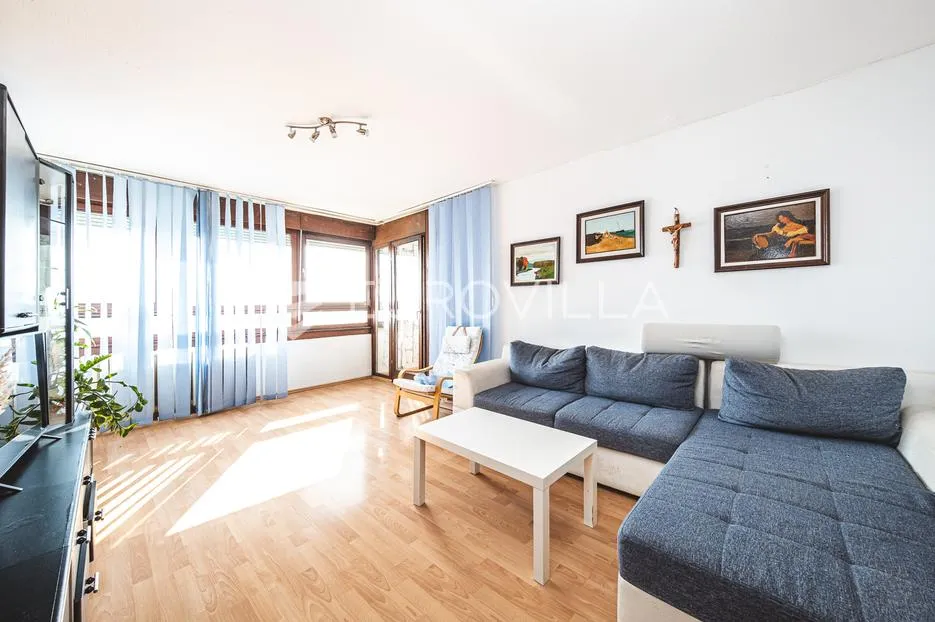 Zagreb, Prečko, odličan trosoban stan 78,63 m², prekrasan pogled