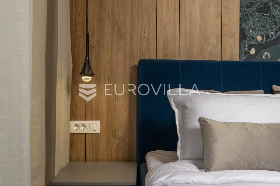 rijeka, centar, novouređen luksuzan stan nkp 98 m2 s tri apartmana - slika 9