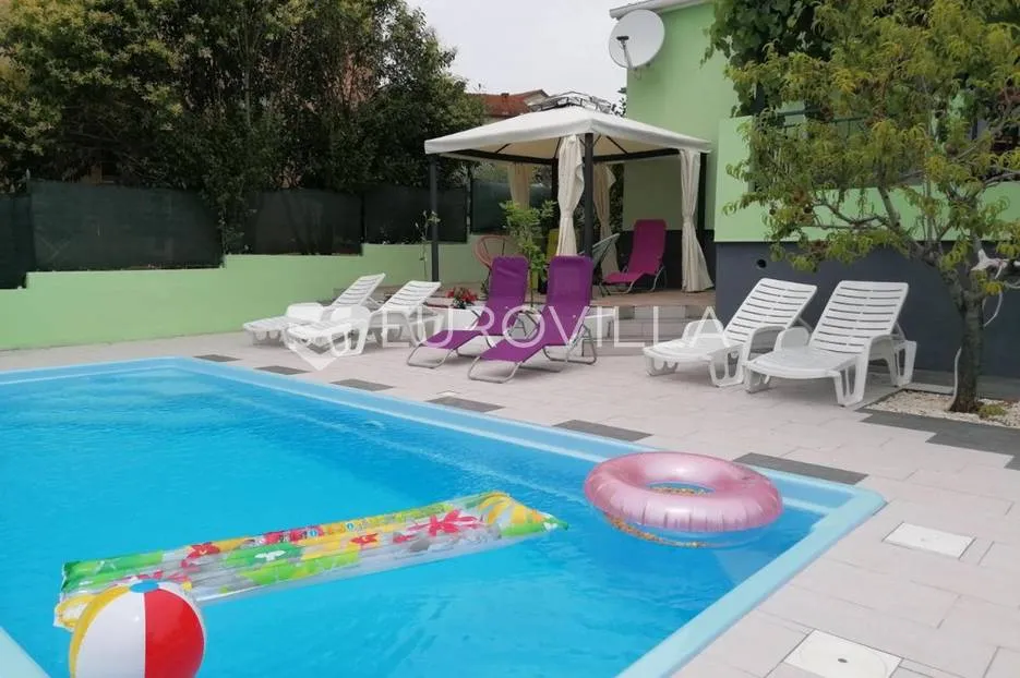 pula, busoler, samostojeća kuća novije gradnje 148 m² sa bazenom, mirna lokacija - slika 3