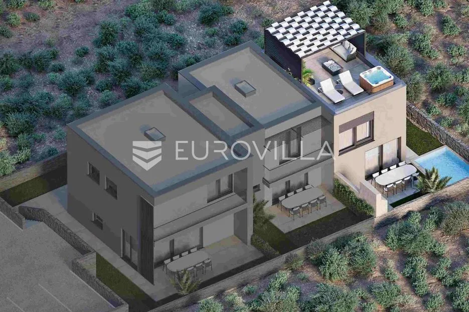 Vodice, moderna trojna kuća, 105 m²