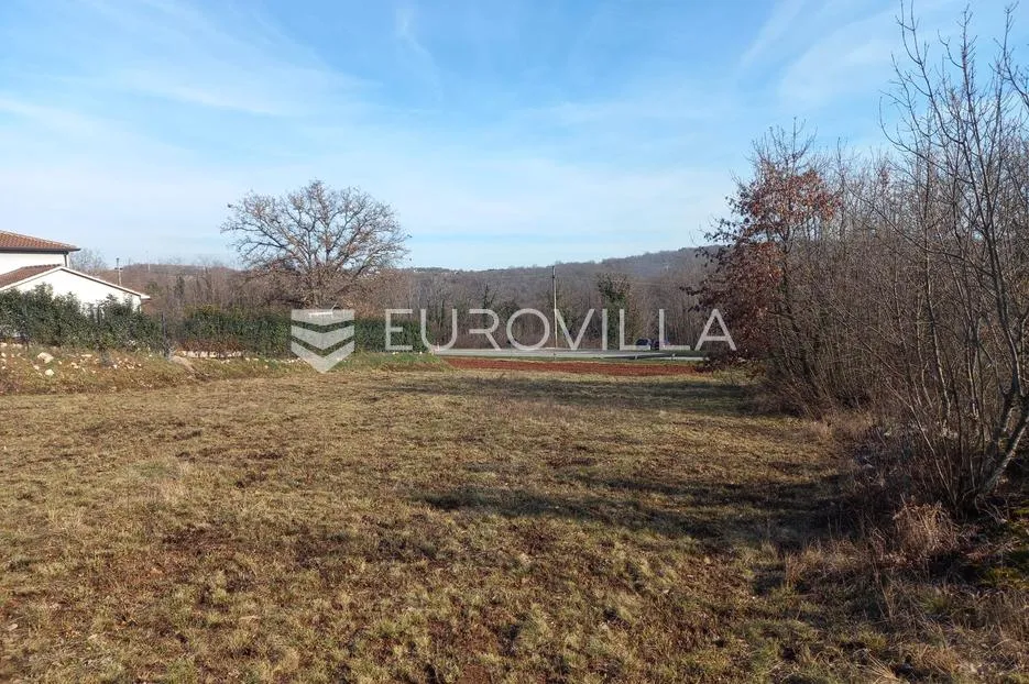 istra, tinjan, građevinsko zemljište u mirnom okruženju - slika 15