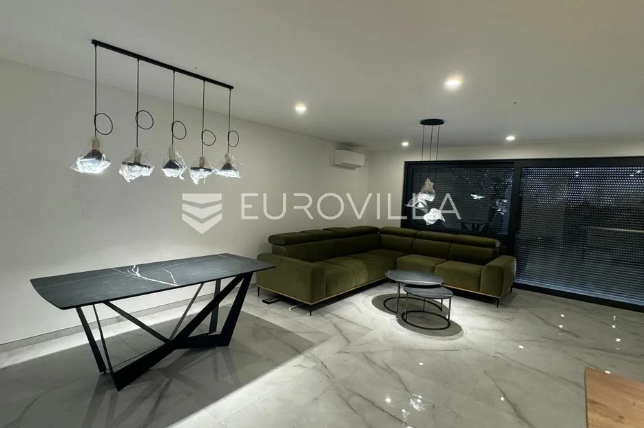 opatija, pobri, troetažni stan u novogradnji 269,38 m² - slika 7