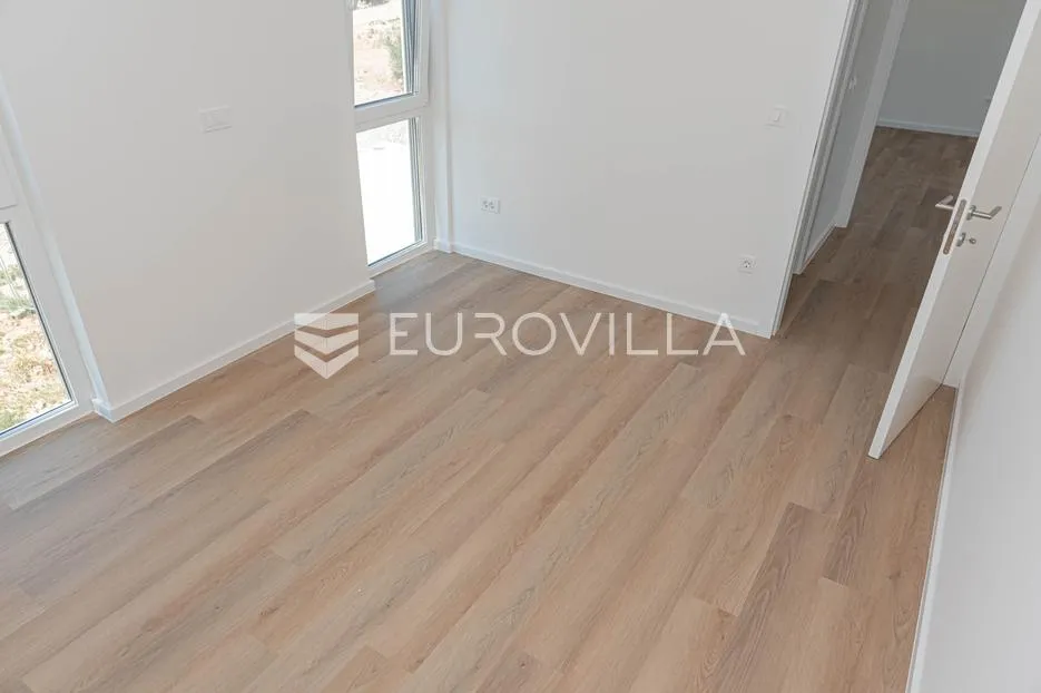 tribunj, novogradnja, stan na drugom katu, 86,16 m² - slika 10