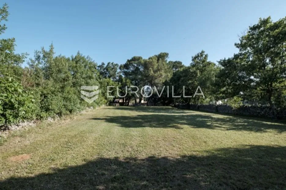 unikatna dvorac, vila u istri, barban okolica, s bazenom i prostranom okućnicom - slika 29